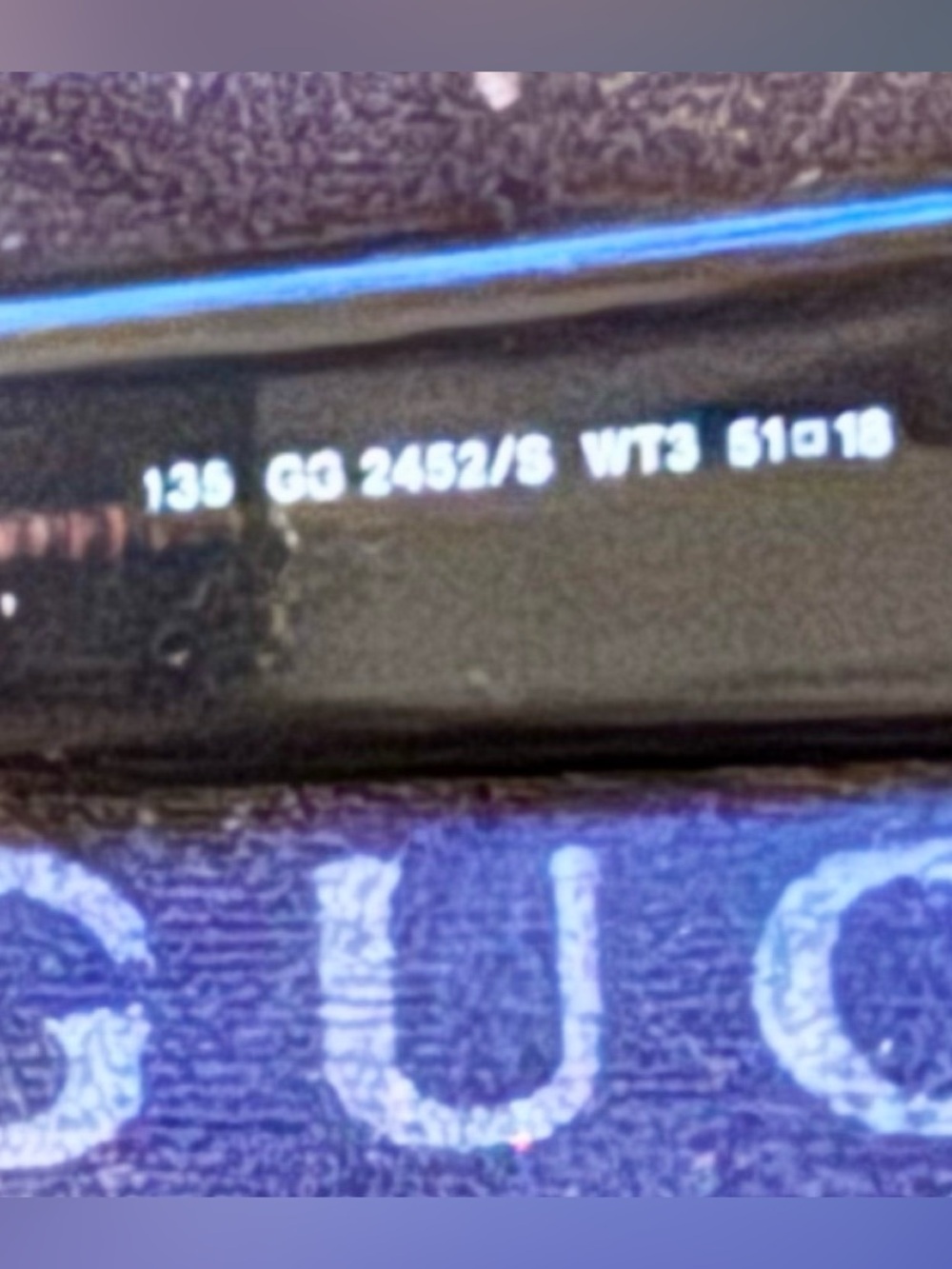 Vintage Gucci rectangular sunglasses (late 90s, early 2000s). - Picture 6 of 6